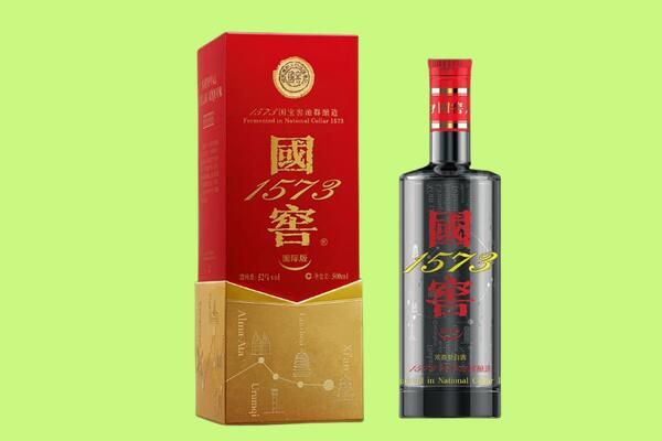龙马潭区回收国窖1573.jpg